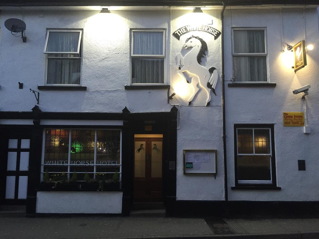White Horse Hotell Builth Wells Exteriör bild